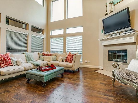 4th image of 9782 Avalon Dr