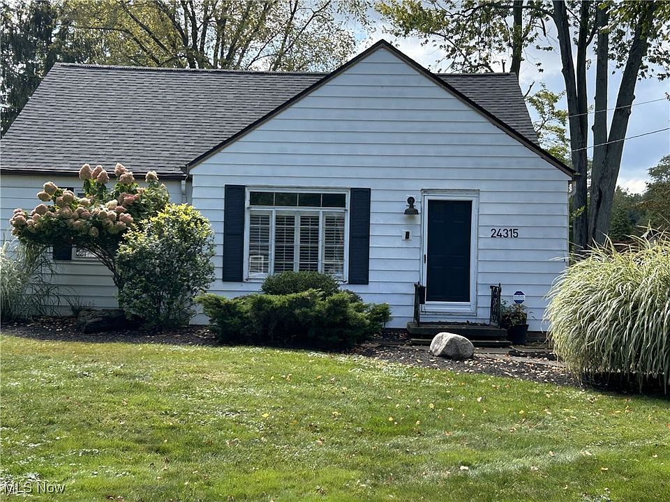 1st image of 24315 Hedgewood Ave