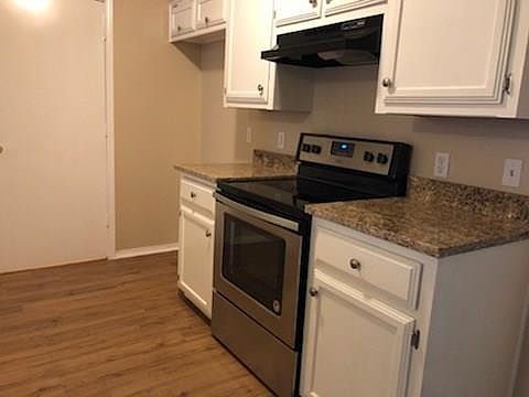 4th image of 155 Austin Stone Dr