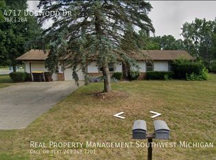 4717 Dogwood Dr, Berrien Springs, MI 49103