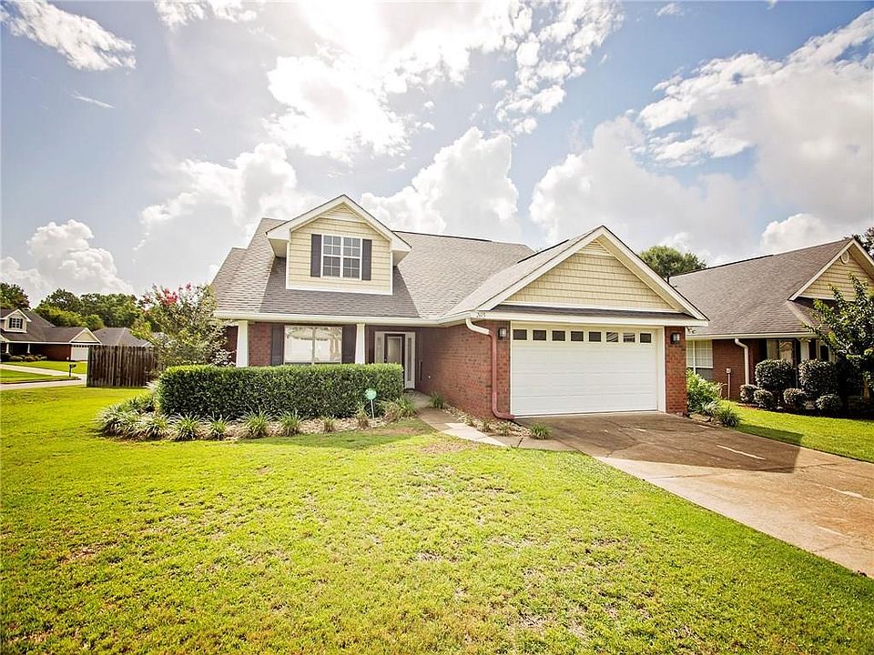 1st image of 2615 Rosebud Dr