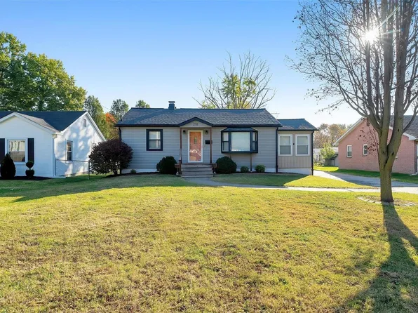 2118 Caseyville Ave, Swansea, IL 62226
