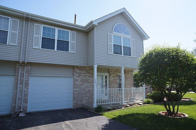 1st image of 16051 Laurel Dr