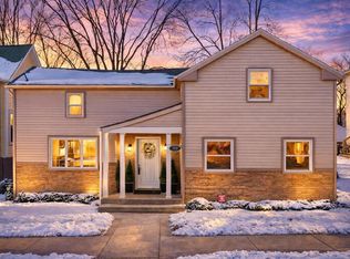 225 North Pine Street, Reedsburg, WI 53959