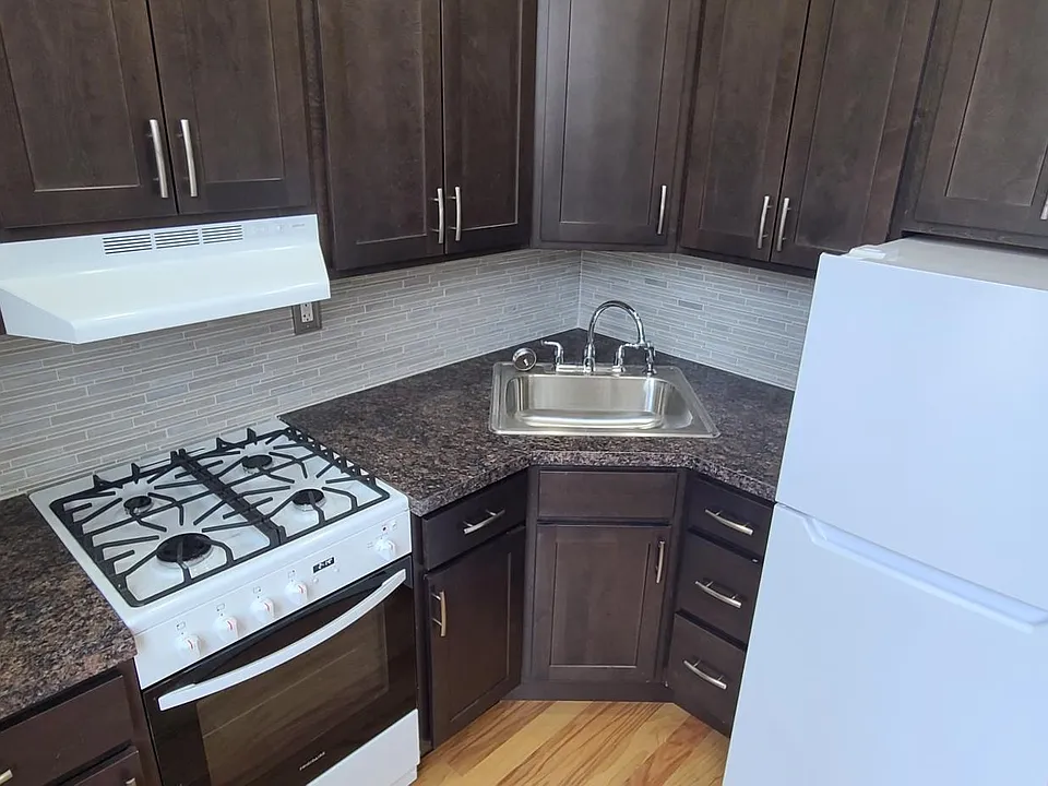 455 S Aiken Ave #1