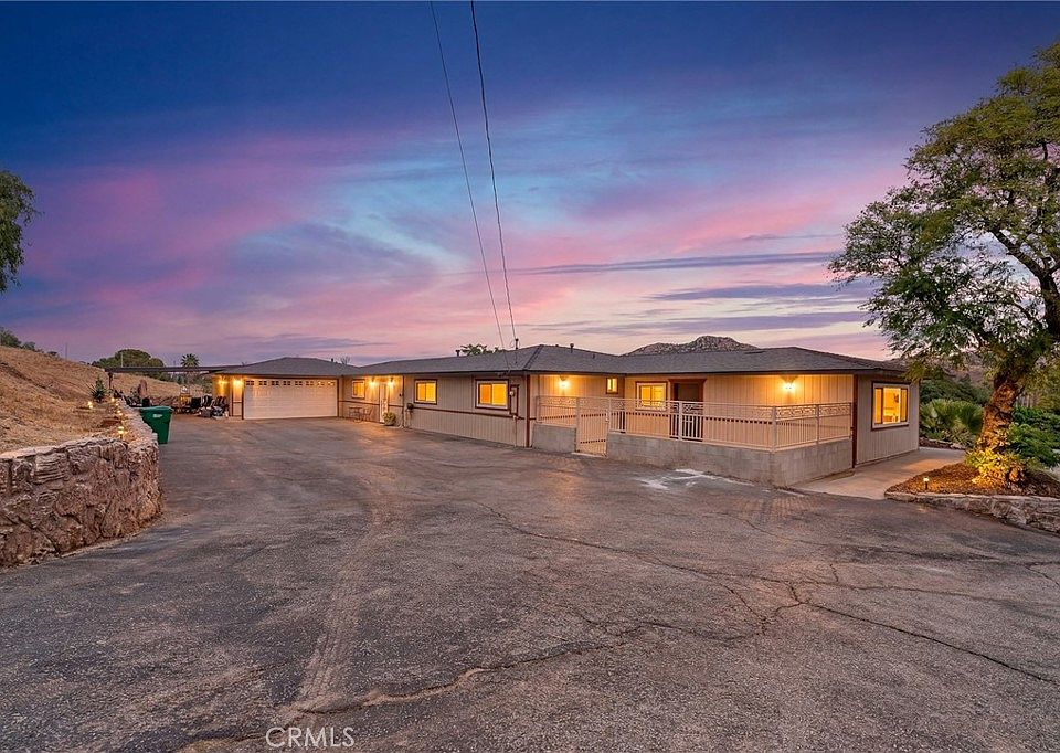1st image of 1820 Corona Ave