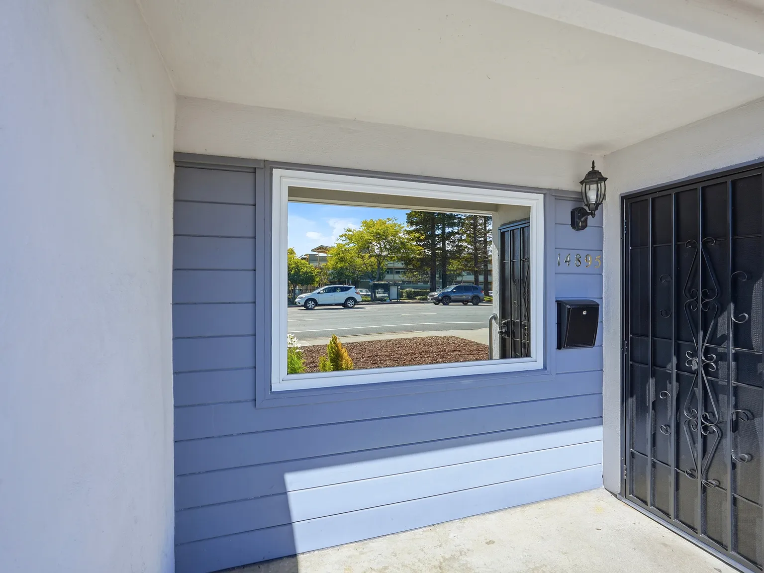 3 bed, 1.5 bath, 1078 sqft, $3,500 — Photo 4