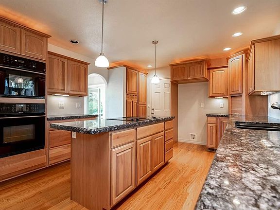 3rd image of 2306 Bellmeade Ct