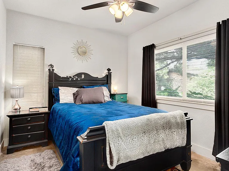 1413 N Oakland Ave #101 — Photo 3
