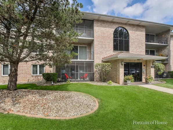 4920 134th Ct APT 208, Crestwood, IL 60418