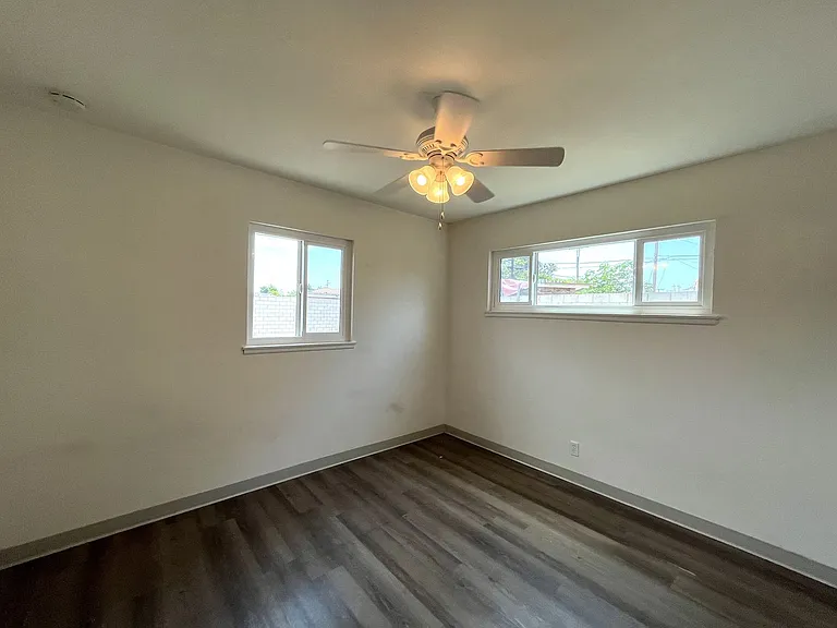 12728 Linnell Ave — Photo 11