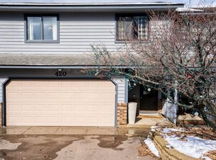 420 Victoria Dr, Chaska, MN 55318