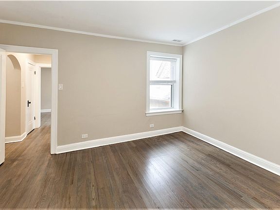 5th image of 2238 N Sawyer Ave APT 2