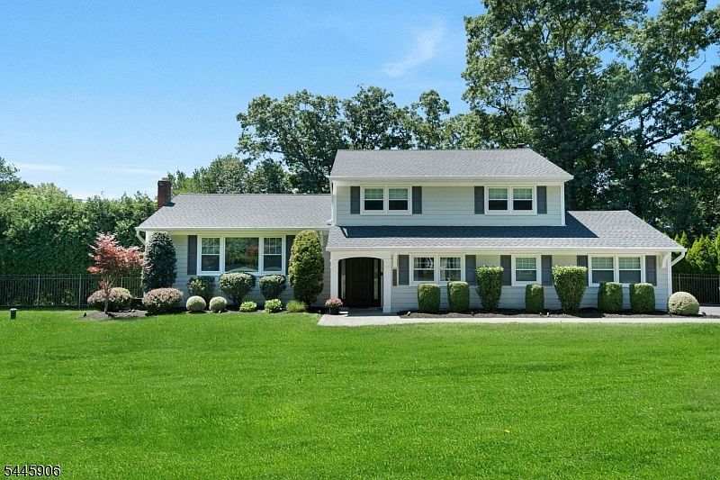 1st image of 247 Oldwoods Rd