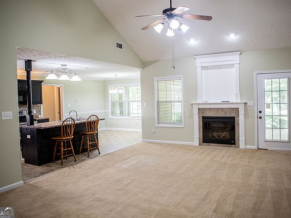 5th image of 120 Mill Pond Ct
