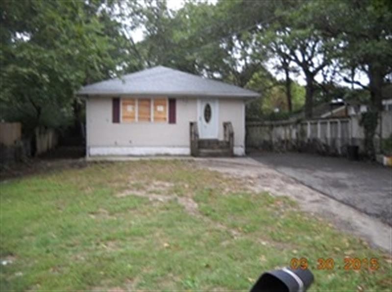 1st image of 161 Parkwood Dr