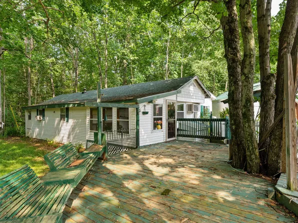 22 Fern Lane, Litchfield, ME 04350