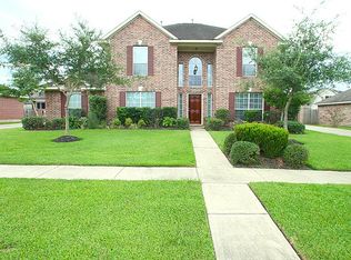 311 Willowood Dr, League City, TX 77573