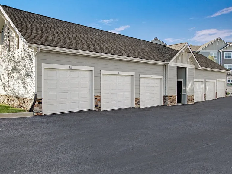 York Woods at Lake Murray Apartment Homes — Photo 33