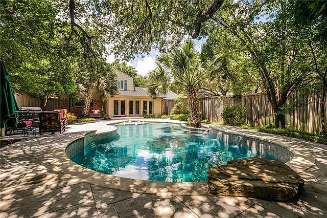 2nd image of 9615 Robin Meadow Dr