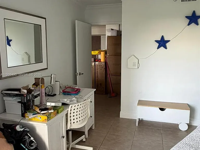 3600 Mystic Pointe Dr #910 — Photo 22