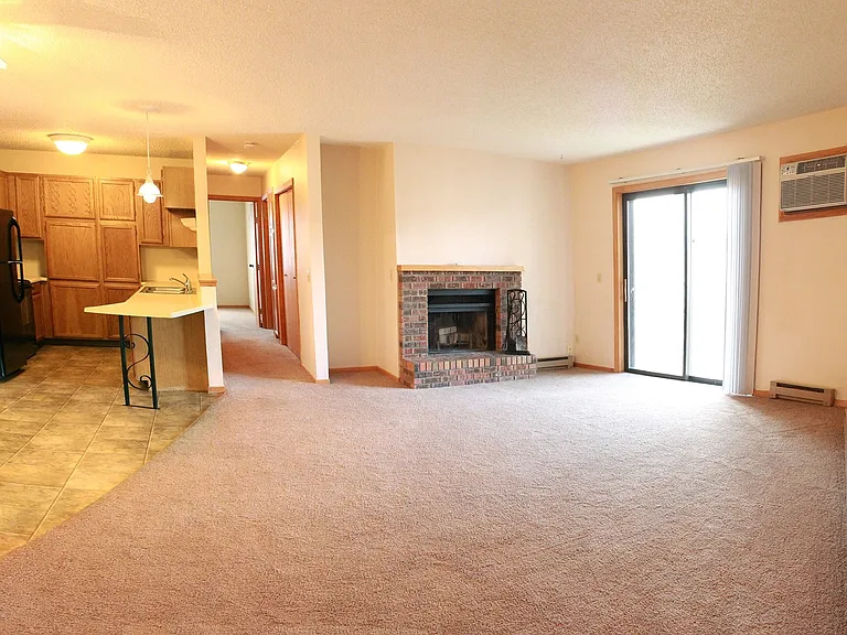 Colton Heights — Photo 16
