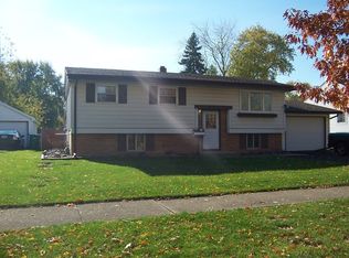 2708 Fairway Dr, Joliet, IL 60435