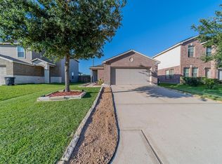 8002 Yaupon View Dr, Cypress, TX 77433