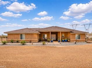 6797 Blue Rose Ln, Oak Hills, CA 92344