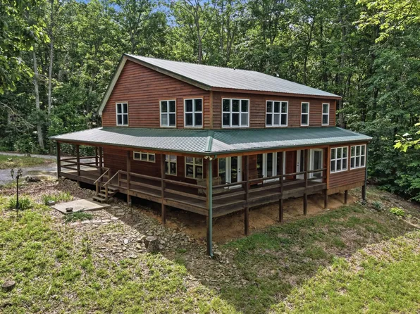 705 N Campbell Rd, Altamont, TN 37301
