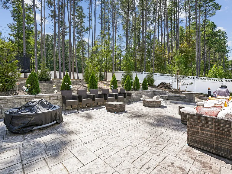 16007 Cambria Cove Blvd — Photo 3