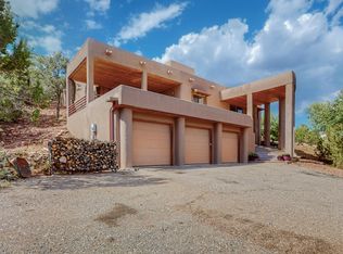 5 Howlin Wolf Trl, Tijeras, NM 87059