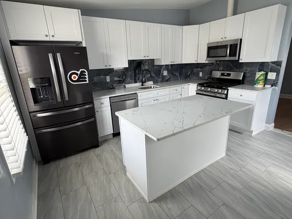 7916 Craig St, Philadelphia, PA 19136