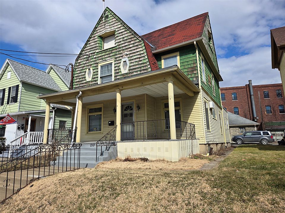 1st image of 210 Clinton St