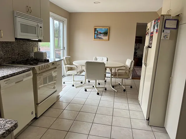 5 Glenn Dr — Photo 8