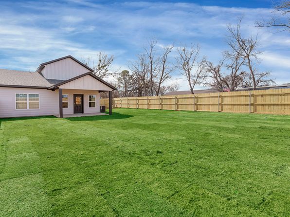 310 W 5th St, Tolar, TX 76476