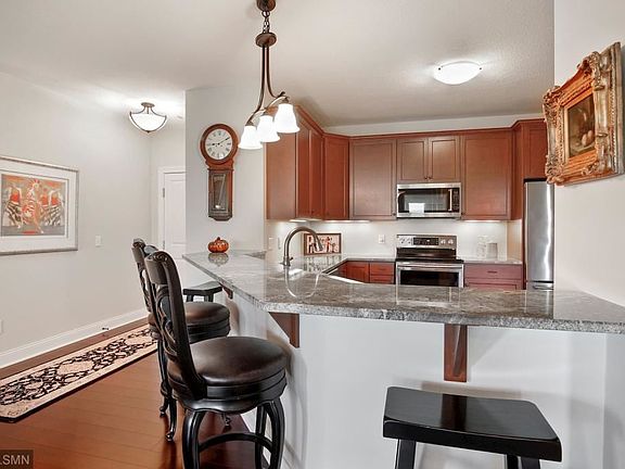 3rd image of 2670 Kelley Pkwy Unit 308