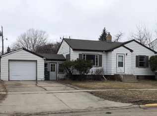 1017 5th St S, Moorhead, MN 56560