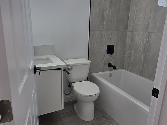 5th image of 8722 Denver Ave #1/2