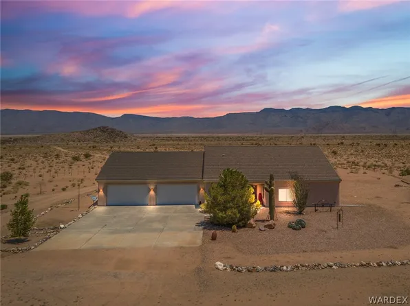 8305 E Mousley Dr, Kingman, AZ 86401