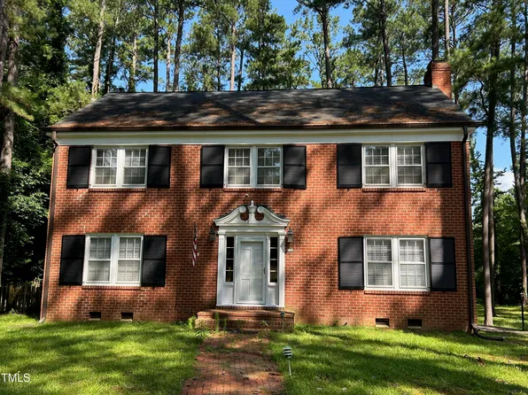 636 Palmer Dr, Sanford, NC 27330