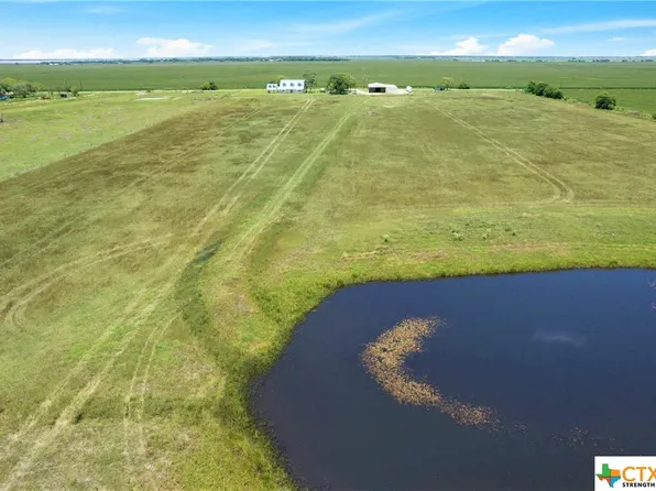 325 County Road 430, Lolita, TX 77971