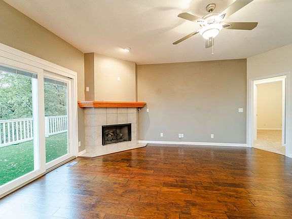 3rd image of 6 Lavanda Ln