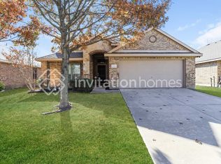 216 Rawhide St, Waxahachie, TX 75165