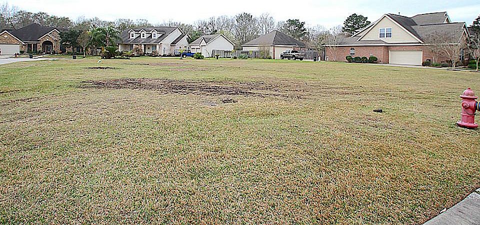 1st image of 341 Oak Shadow Ct