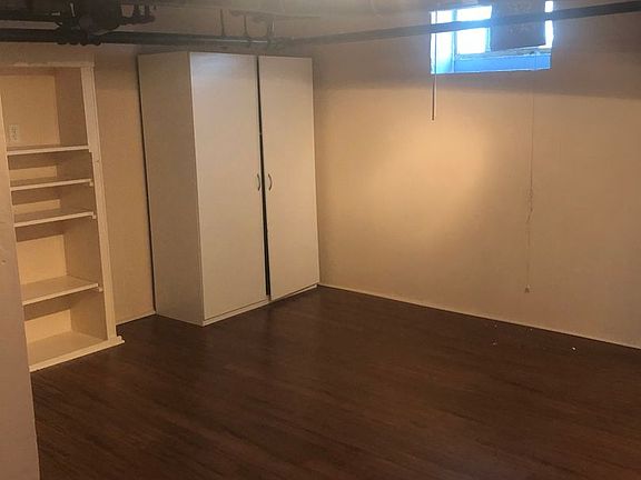5th image of 821 6th St SE APT 1