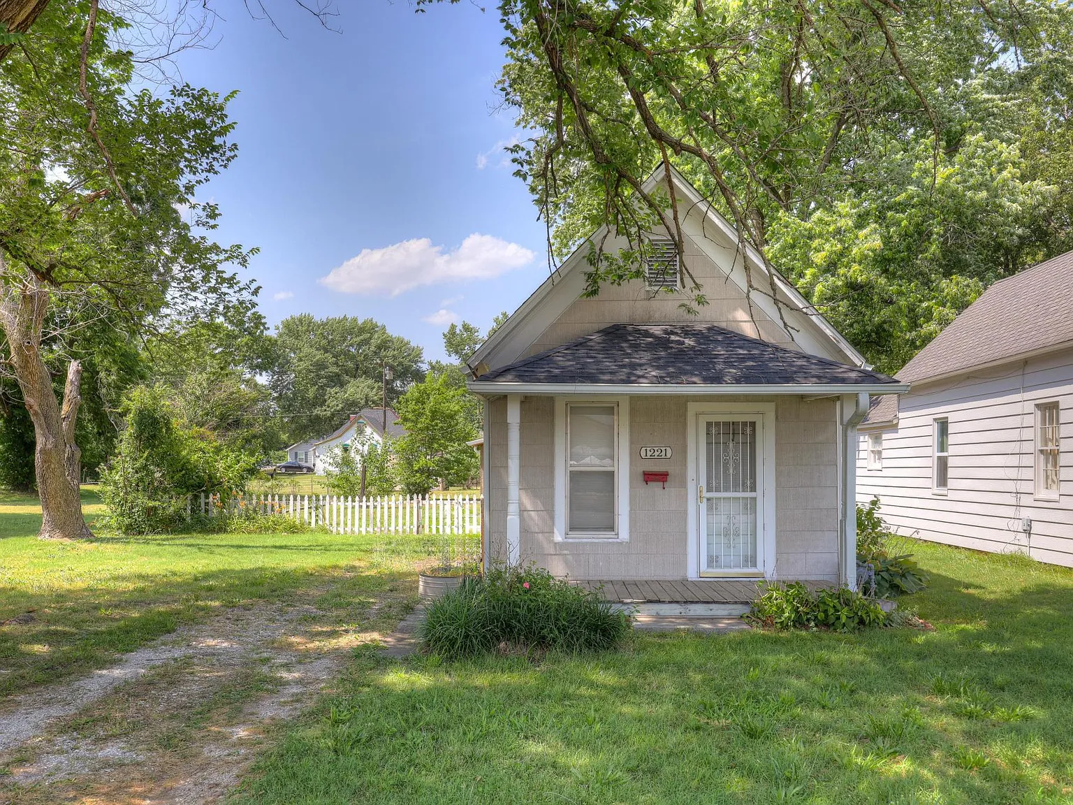 1 bed, 790 sqft, $900 — Photo 3