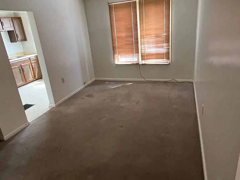 718 Penn Ave #2 — Photo 6