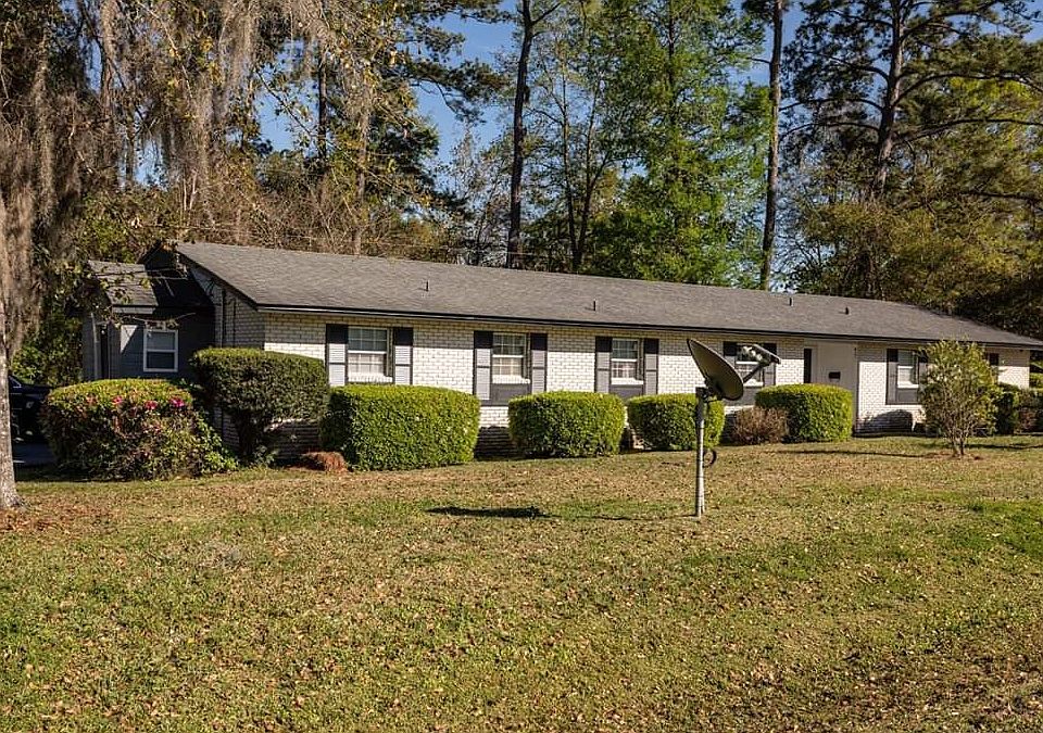 1st image of 1335 SW McFarlane Ave