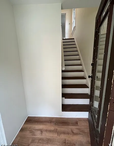 36 Linden Ave #B — Photo 3